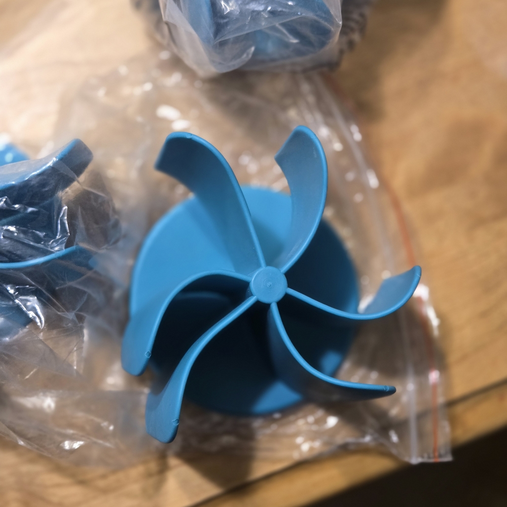 Set of 2 Dog Slow Feeders (2 Packs) – Blue – New